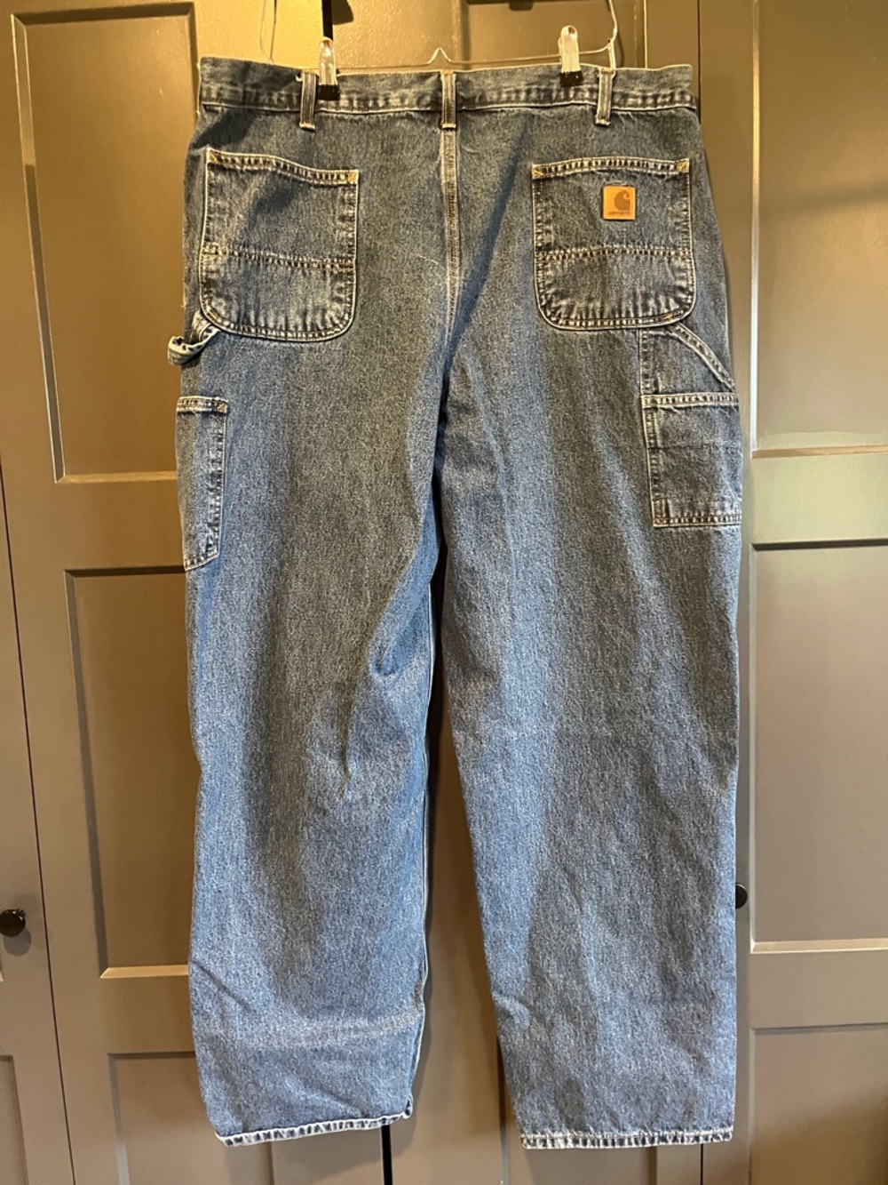Men’s Carhart Jeans 42x32 - Picture 2 of 3